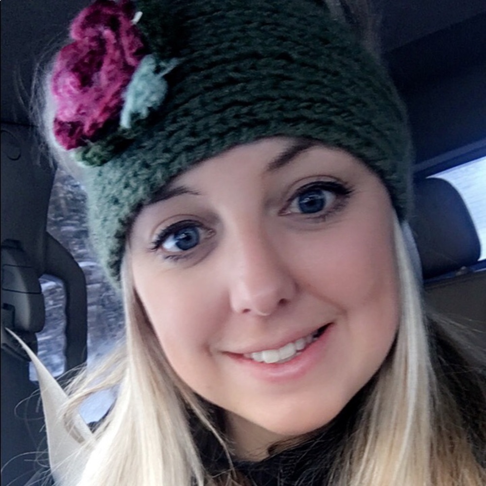 Meet your Posher, Emily